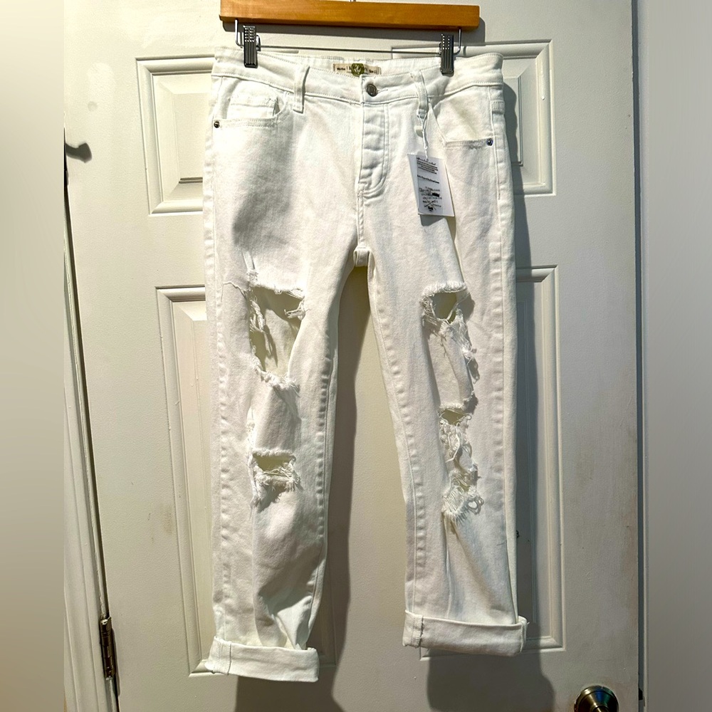 I & M Mid-Rise White Distressed Boyfriend  Jeans Size 11